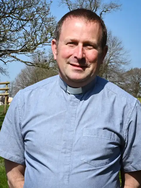 alan griggs - vicar